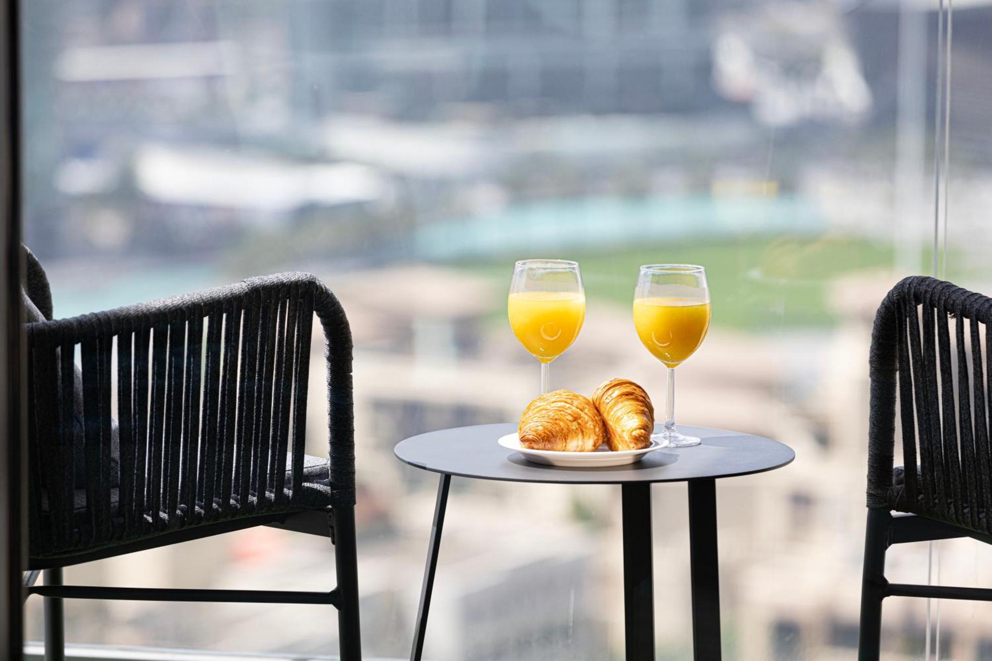 Smartstay At Burj Royale - Full Burj Khalifa View - Brand New Luxury Apartments 迪拜 外观 照片