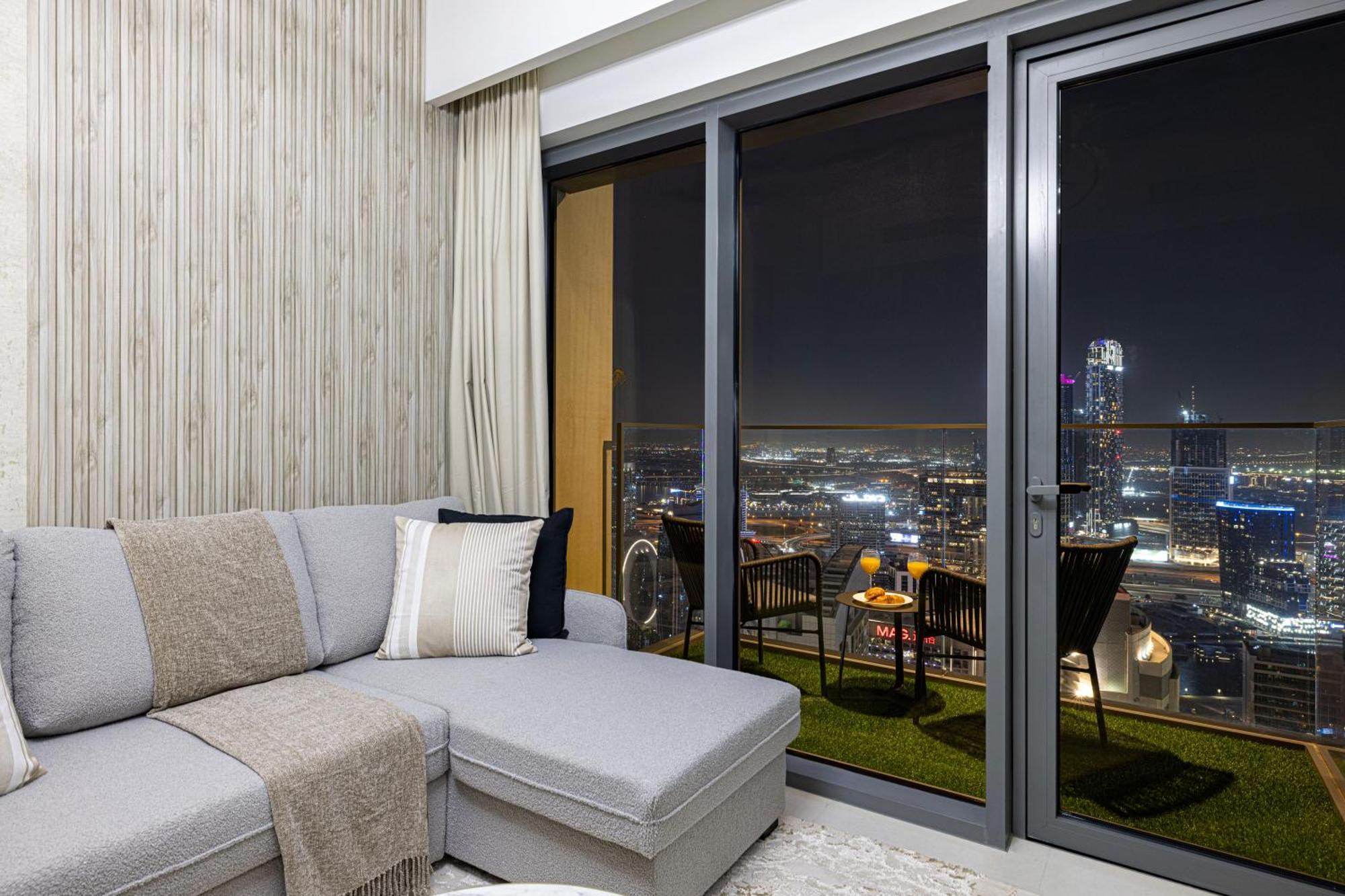 Smartstay At Burj Royale - Full Burj Khalifa View - Brand New Luxury Apartments 迪拜 外观 照片