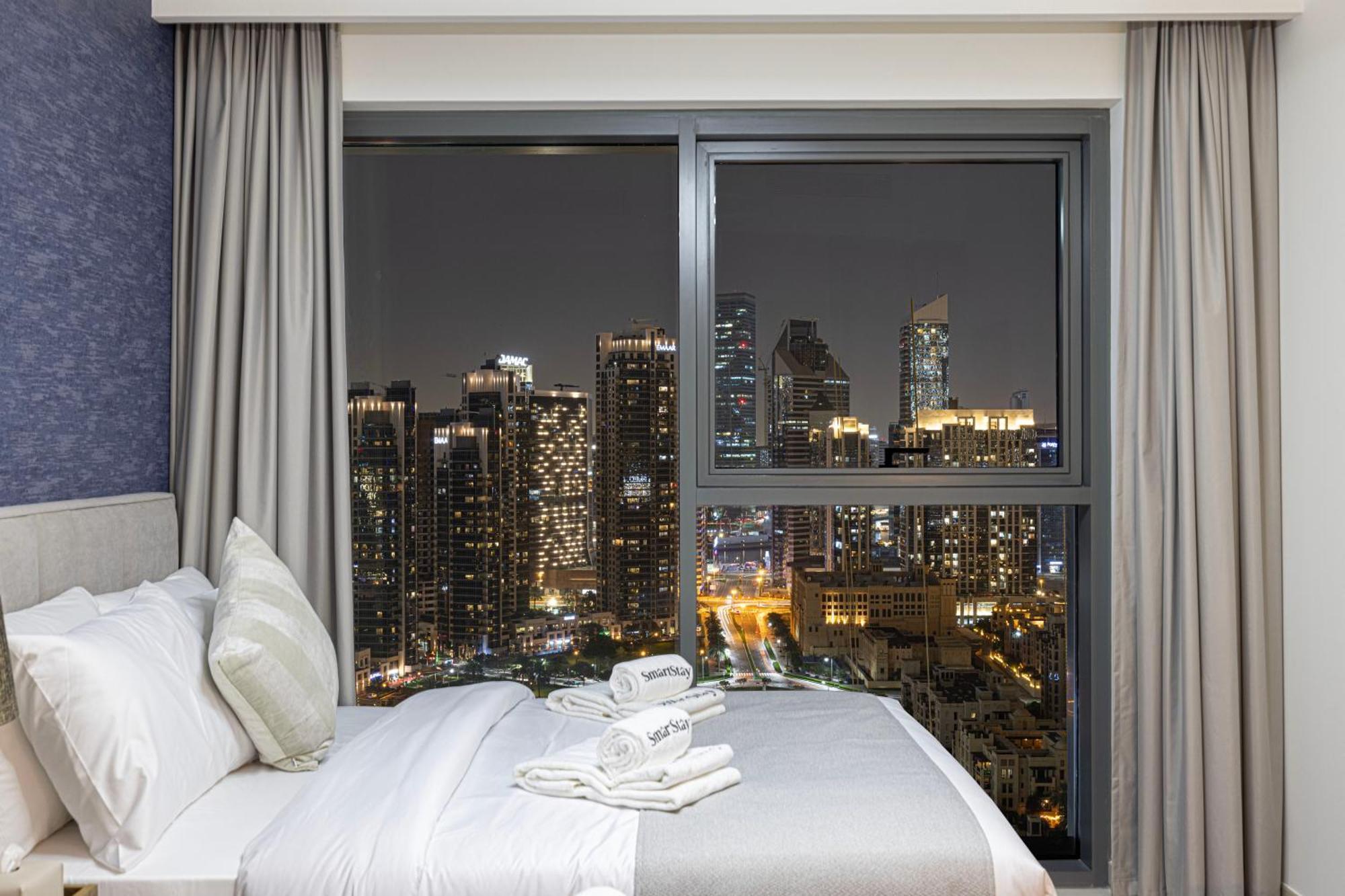 Smartstay At Burj Royale - Full Burj Khalifa View - Brand New Luxury Apartments 迪拜 外观 照片