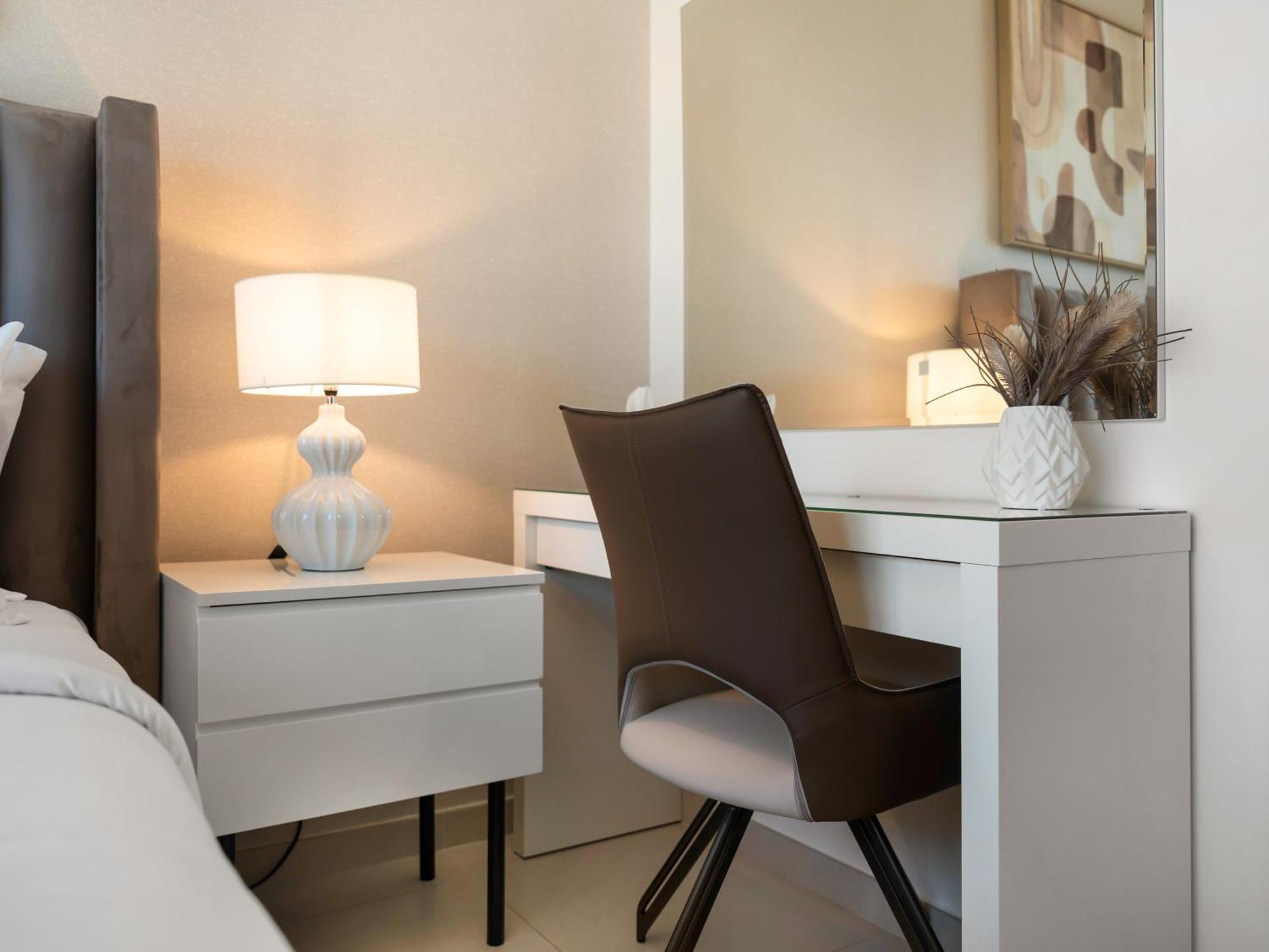 Smartstay At Burj Royale - Full Burj Khalifa View - Brand New Luxury Apartments 迪拜 外观 照片